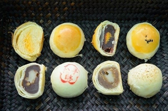 Portata naturale degli esteri E491 di acido grasso del sorbitano degli emulsionanti alimentari della cera 1338-41-6 giallastro