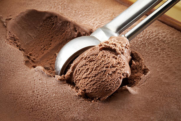 Monostearato dispersibile in acqua della glicerina: Rinforzatore di struttura del gelato per gli ossequi congelati cremosi e regolari